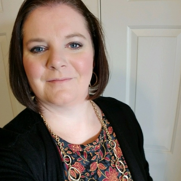 Meet your Posher, Dawn - Picture 1 of 1